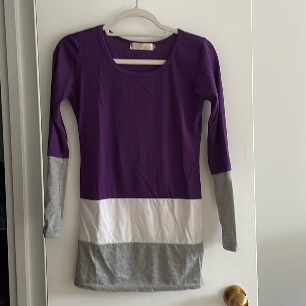 Color Blocked Long Sleeve Tee